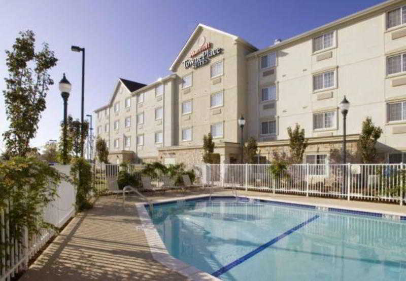 Towneplace Suites By Marriott Texarkana Bagian luar foto